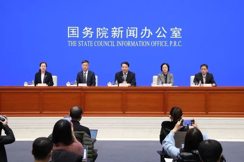 新澳门三期内必开一肖，全面贯彻解释落实